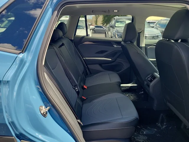 New 2026 Monterey Blue Pearl Volkswagen 2.0T SE image 9