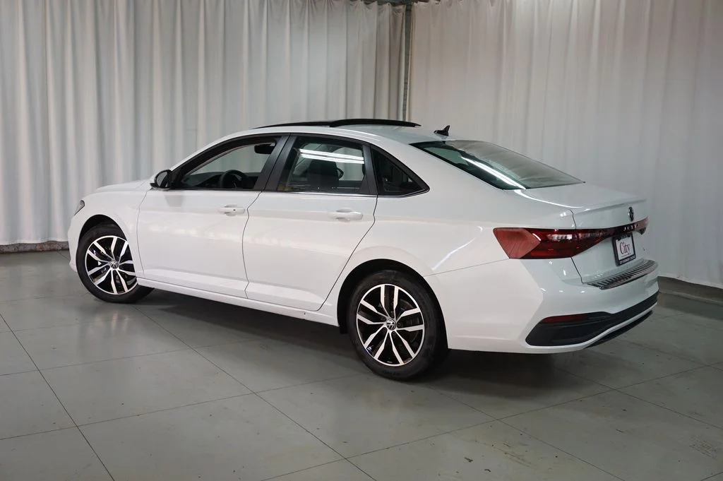 New 2026 Opal White Volkswagen 1.5T SE image 8