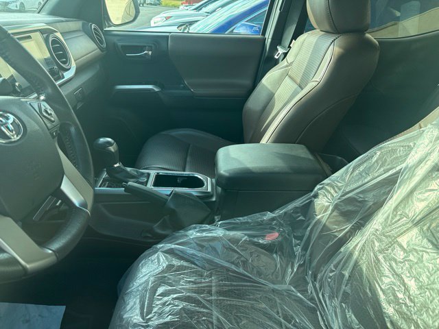 Used 2017 White Toyota Limited image 3