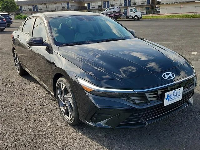 New 2026 Abyss Black Hyundai Limited image 5