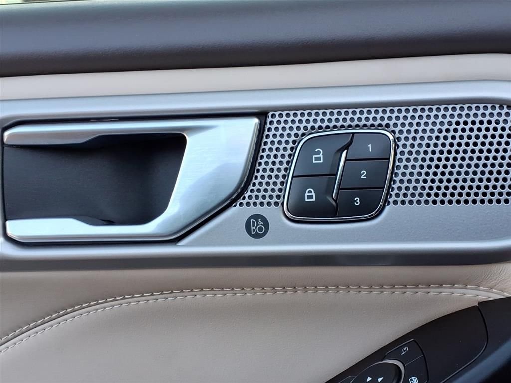 2020 FORD EXPLORER - Image 16