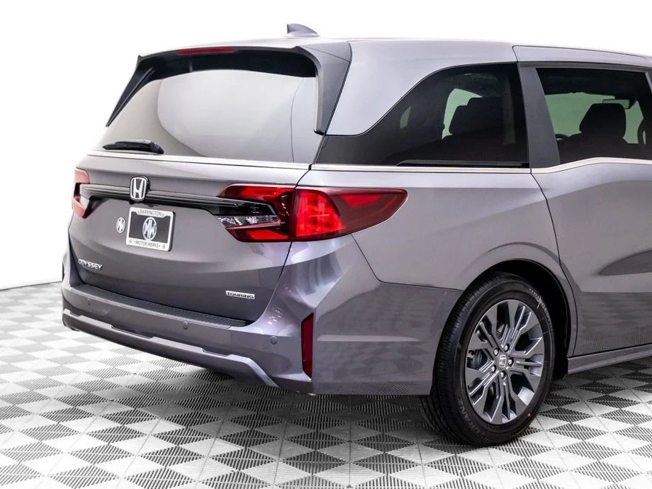 New 2026 Gray Honda Touring image 35