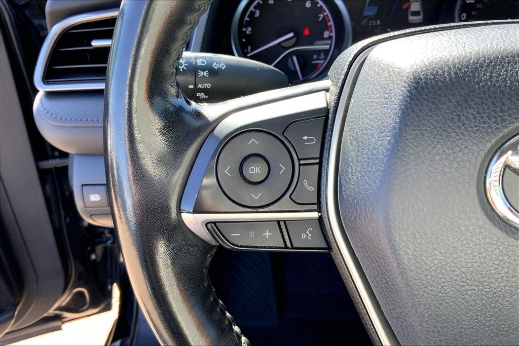 Used 2021 Black Toyota XLE image 11