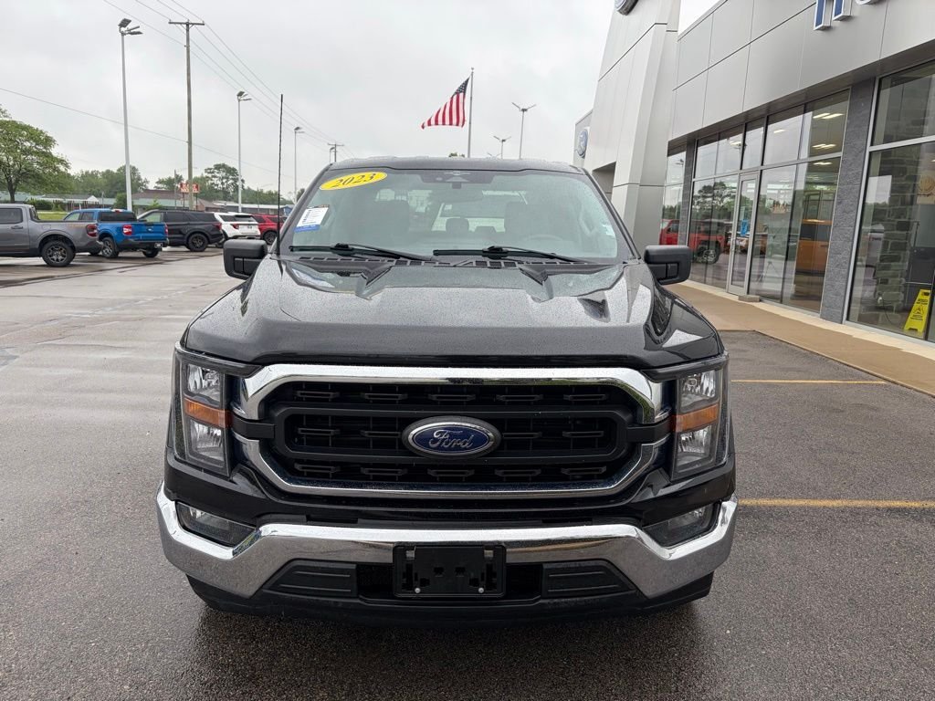 Certified Used 2023 Agate Black Metallic Ford XLT image 2