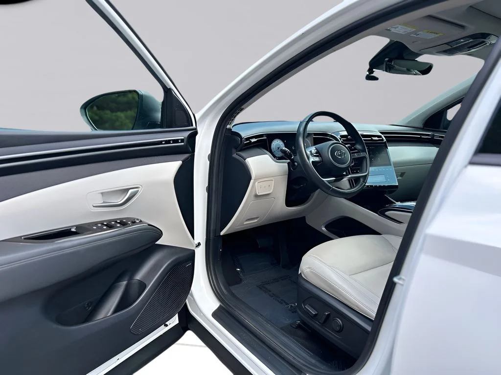 Used 2024 White Hyundai Limited image 9