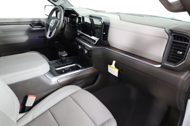 2026 GMC Sierra 1500 SLT - Photo 21