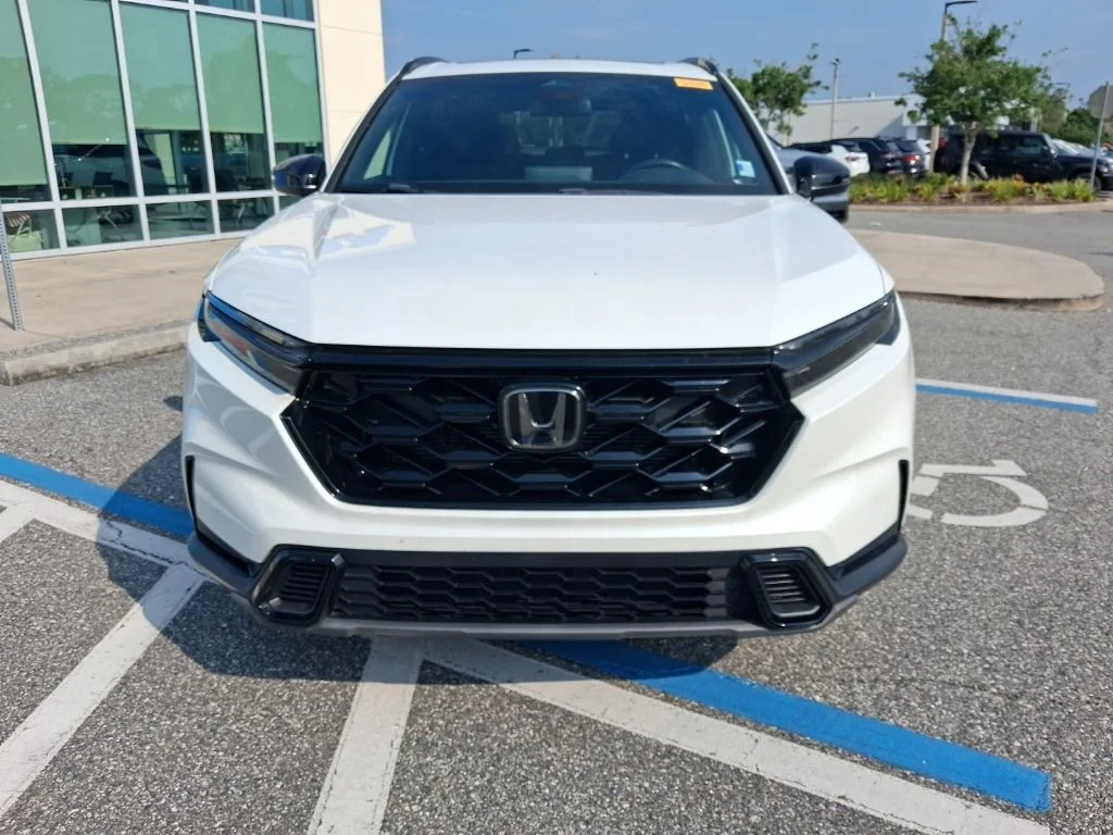 Used 2023  Honda Sport image 2