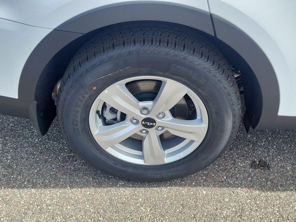 New 2026 White Kia LX image 38