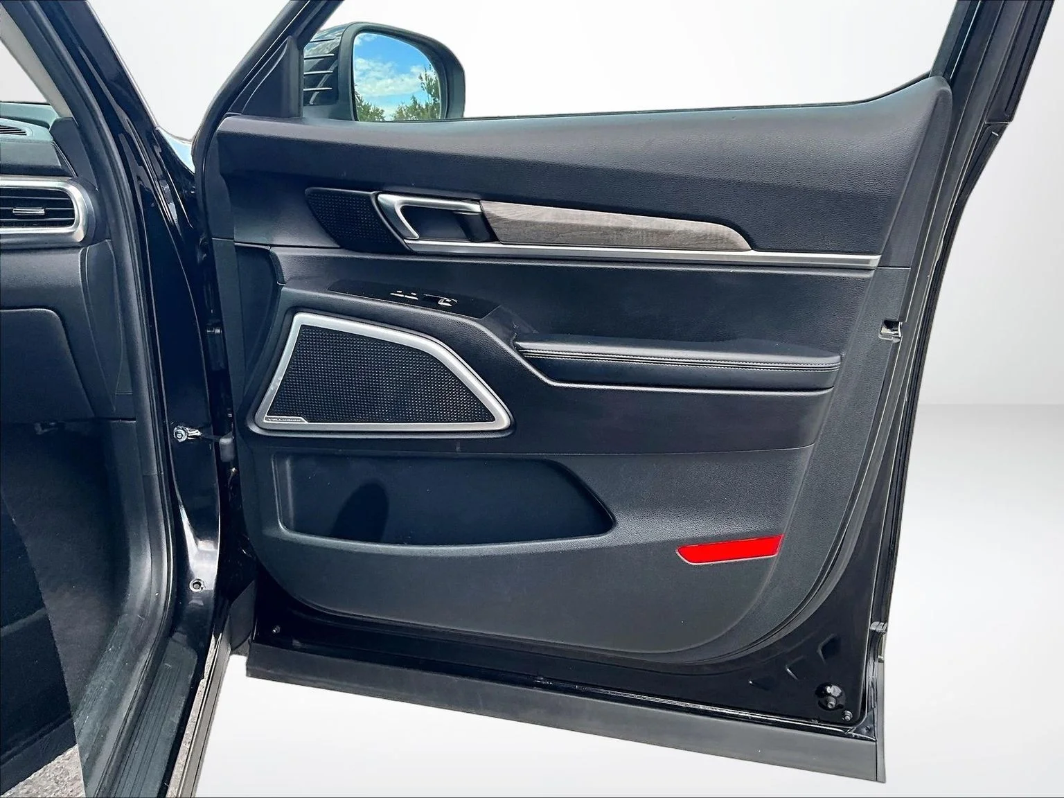 Used 2020 Black Kia EX image 24