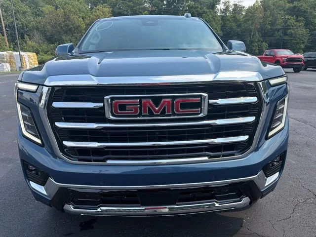 New 2026 Downpour Metallic GMC Elevation image 7