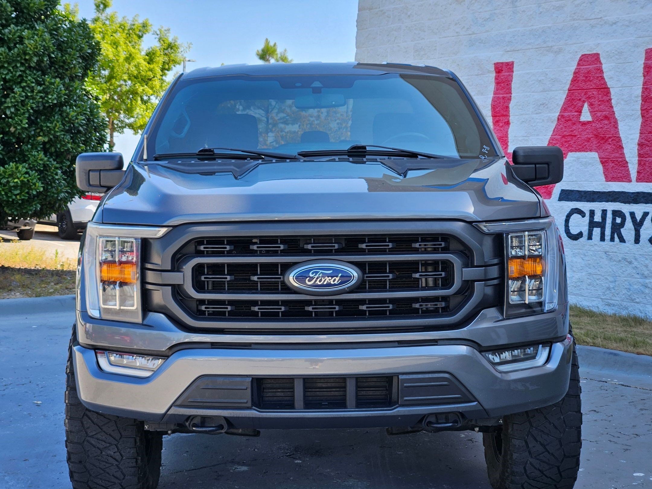 Used 2022 Ford F-150 XLT with VIN 1FTFW1E87NFB33243 for sale in Little Rock