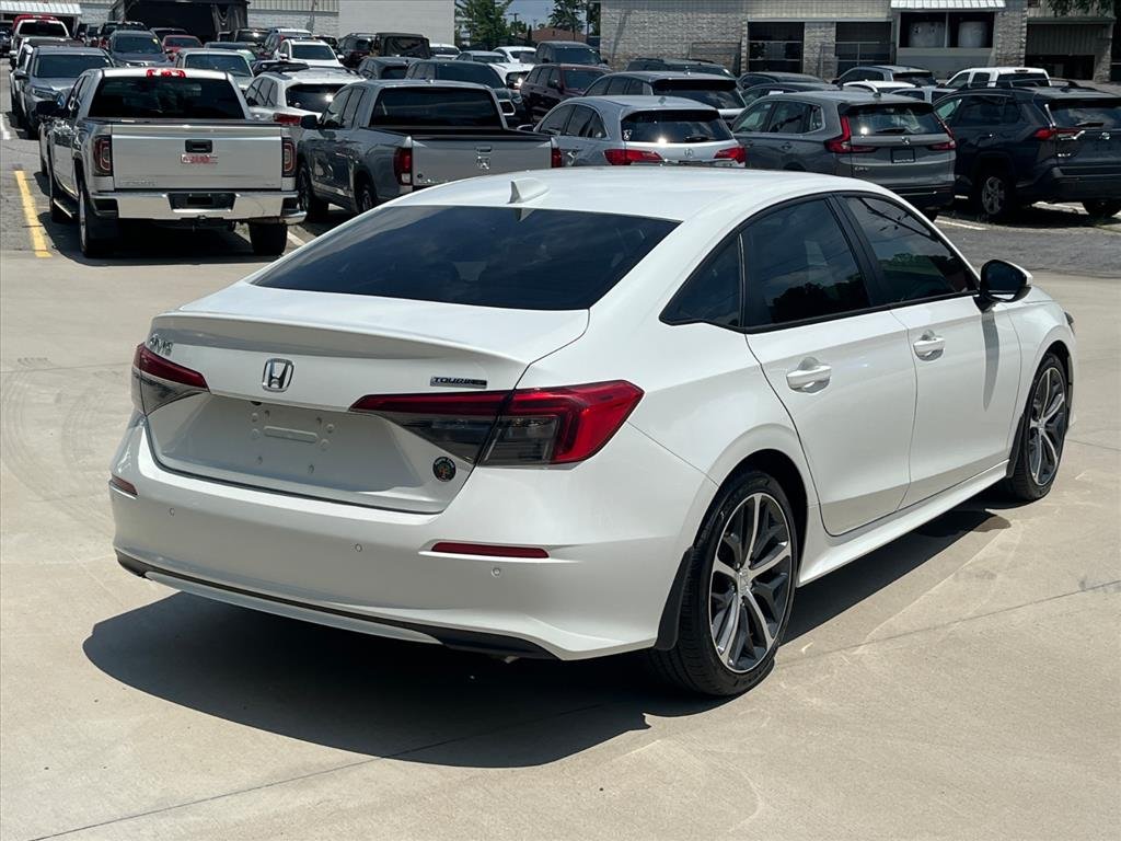 2023 Honda Civic Touring - Photo 4