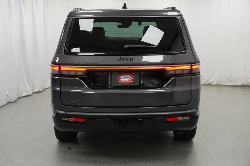 New 2026 Baltic Gray Metallic Clearcoat Jeep Limited Reserve image 10