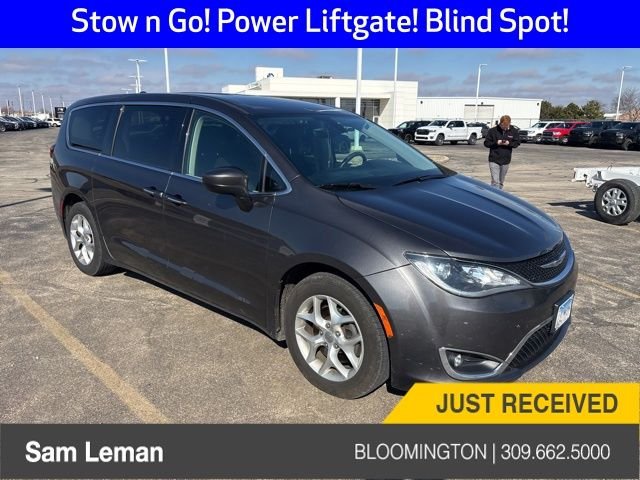 2017 Chrysler Pacifica Touring Plus