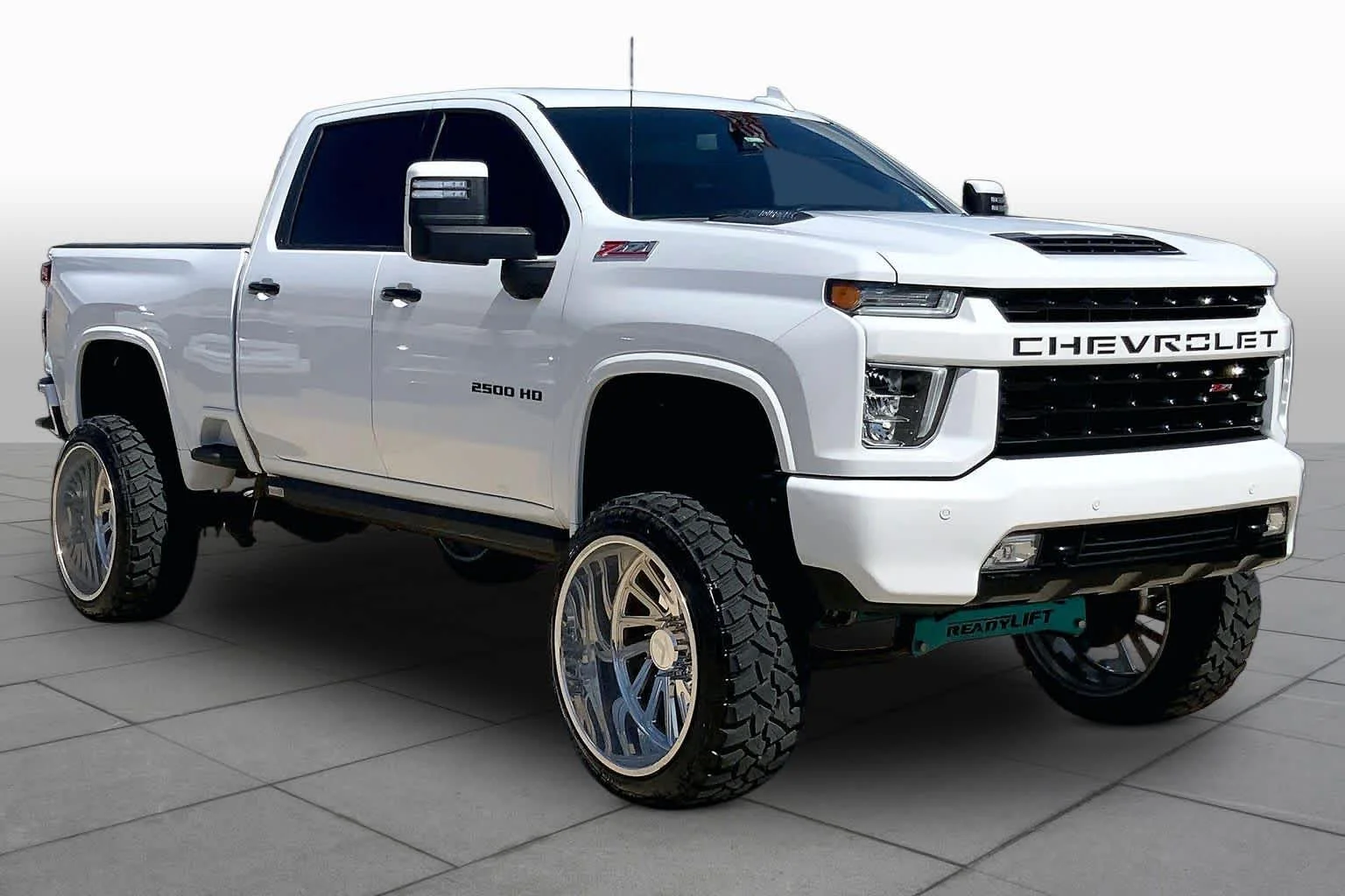 Used 2022 Summit White Chevrolet LTZ image 3