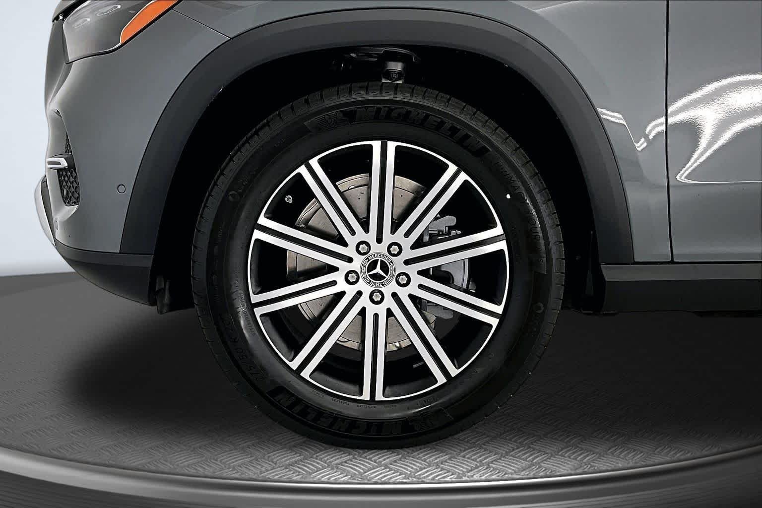 New 2026 Selenite Grey Metallic Mercedes-Benz GLE 350 image 8