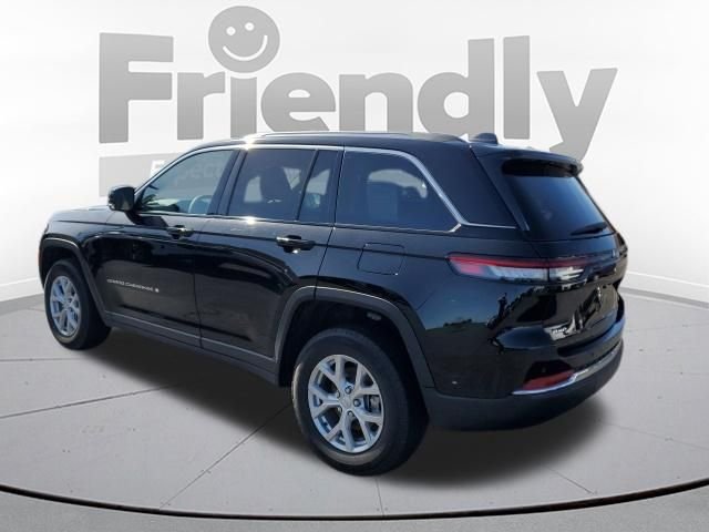 Used 2023 Black Jeep Limited image 3