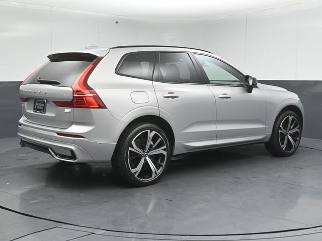 2022 VOLVO XC60 - Image 6