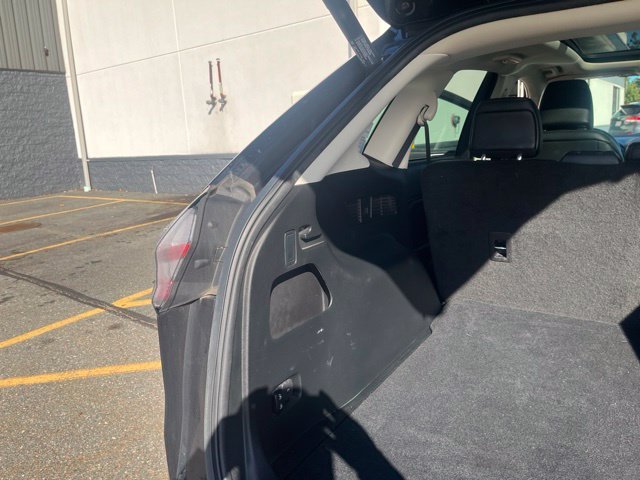 Used 2022 Black Ford SEL image 19