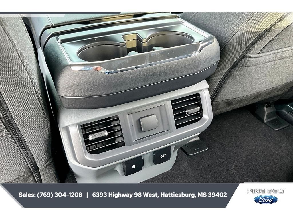 2025 Ford F-150 XLT - Photo 25