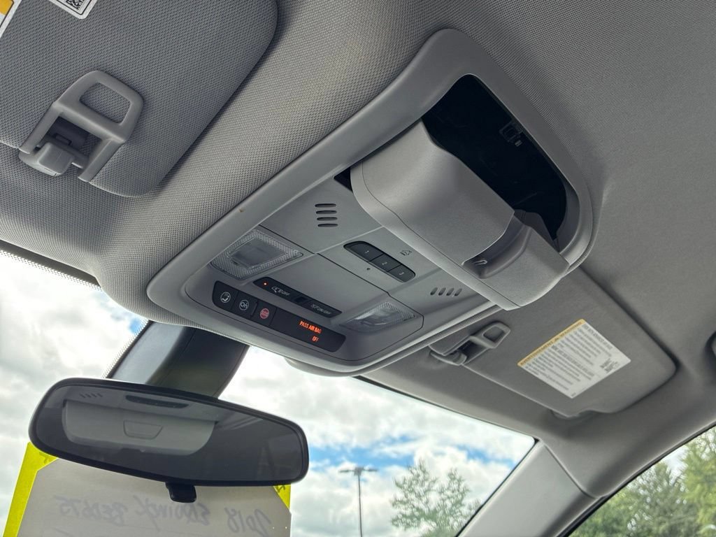 Used 2018 SANDY RIDGE METALLIC Chevrolet LT image 24
