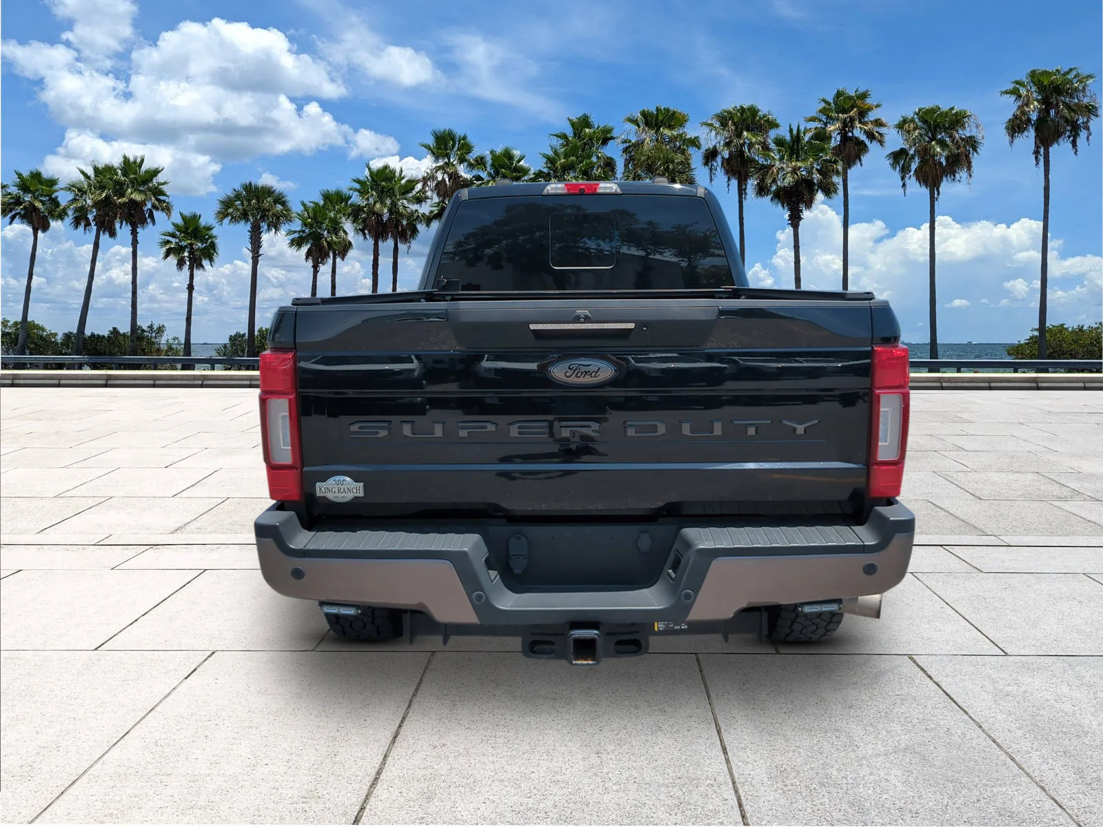 Used 2022 Agate Black Metallic Ford King Ranch image 7