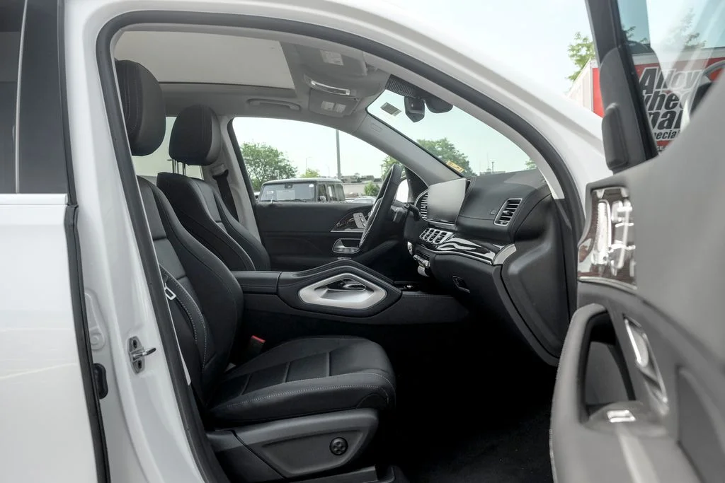 New 2026 Polar White Mercedes-Benz GLS 450 image 24
