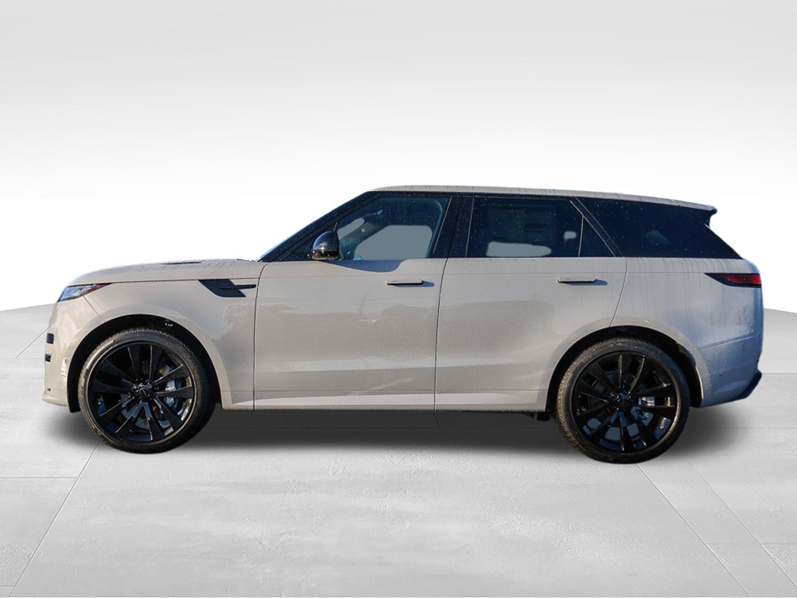 New 2026 Borasco Grey LAND ROVER Dynamic SE image 8