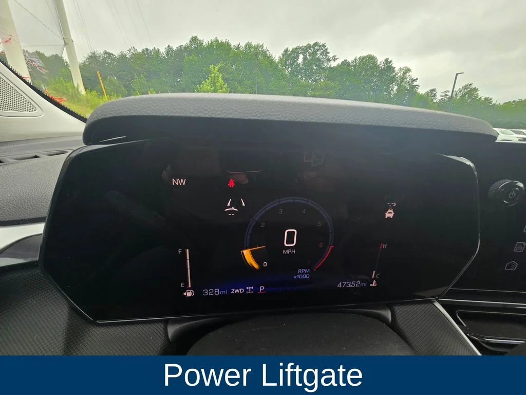 Used 2024 Black Chevrolet LT image 18