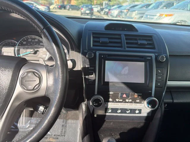 Used 2013 White Toyota SE image 12