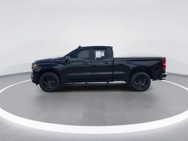 Used 2024 Black Chevrolet Custom image 5