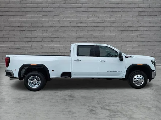 New 2026 Summit White GMC SLT DRW image 6