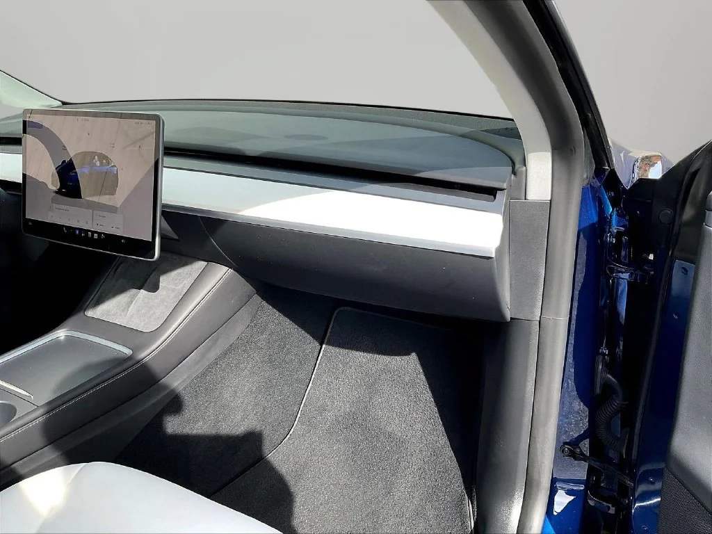 Used 2024 Deep Blue Metallic Tesla Long Range image 25