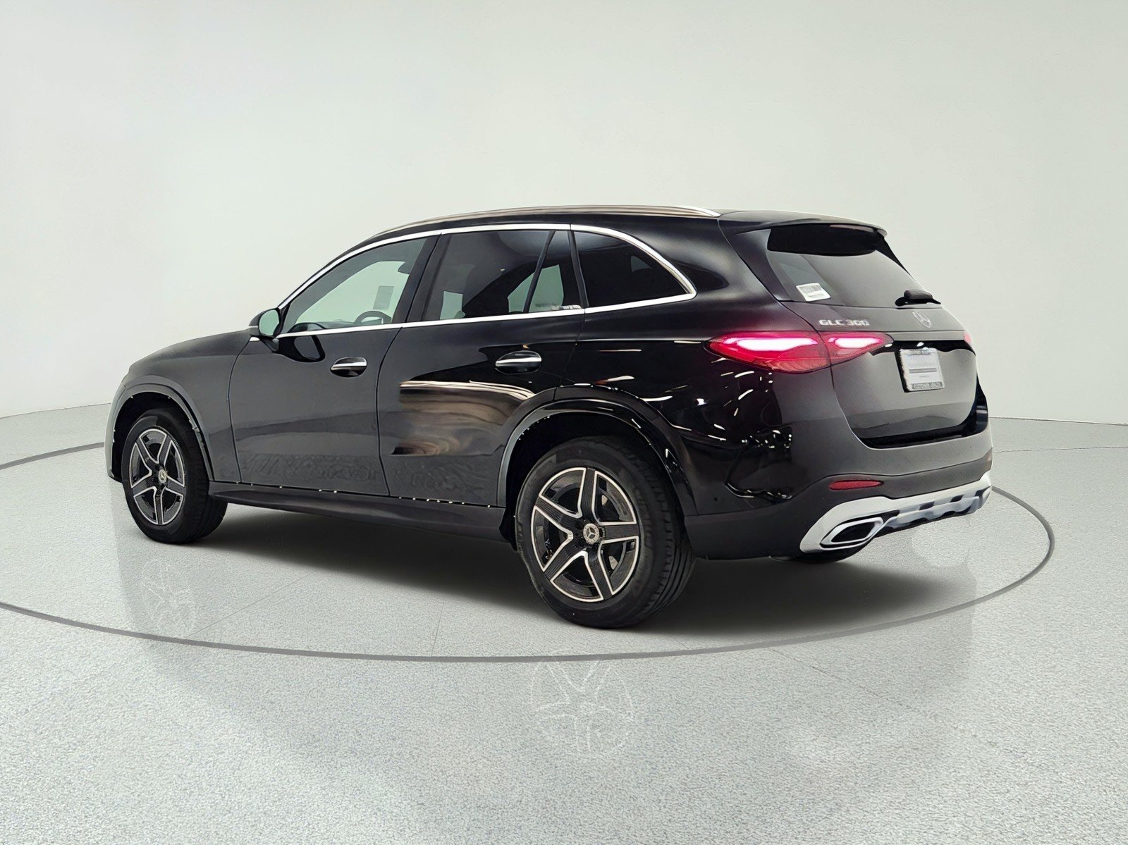 New 2026 Black Mercedes-Benz GLC 300 SUV image 7
