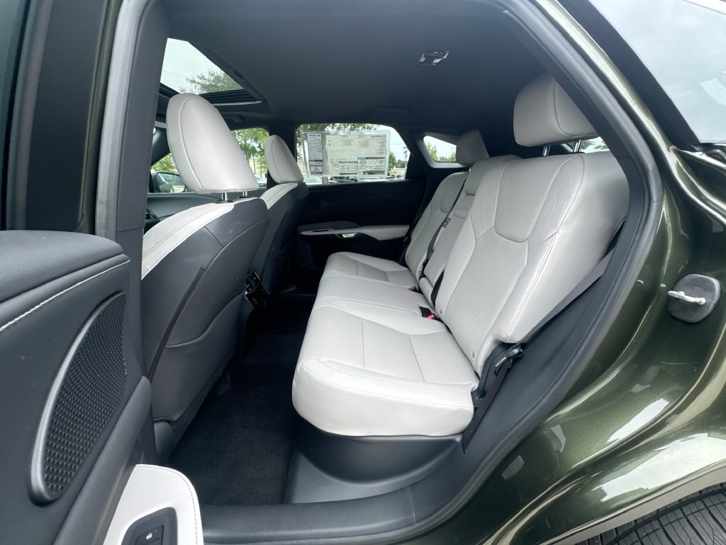 New 2026 Nori Green Pearl Lexus PREMIUM PLUS image 31