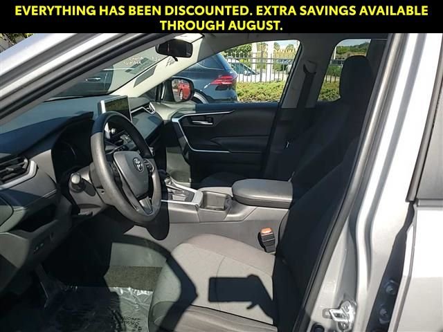 Used 2025 Silver Toyota XLE image 4
