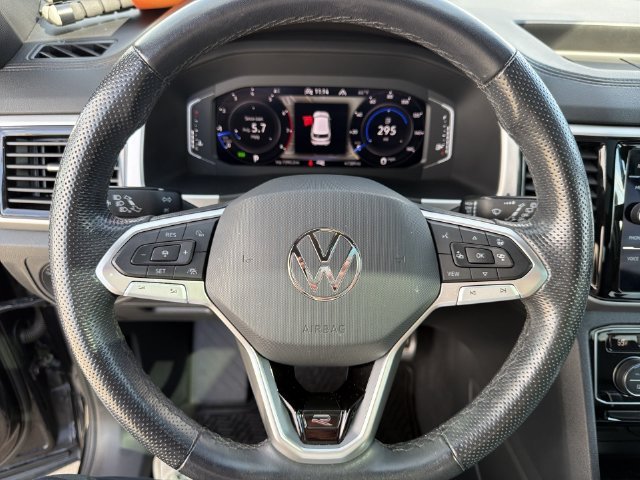 Used 2023  Volkswagen 3.6L V6 SEL R-Line image 22
