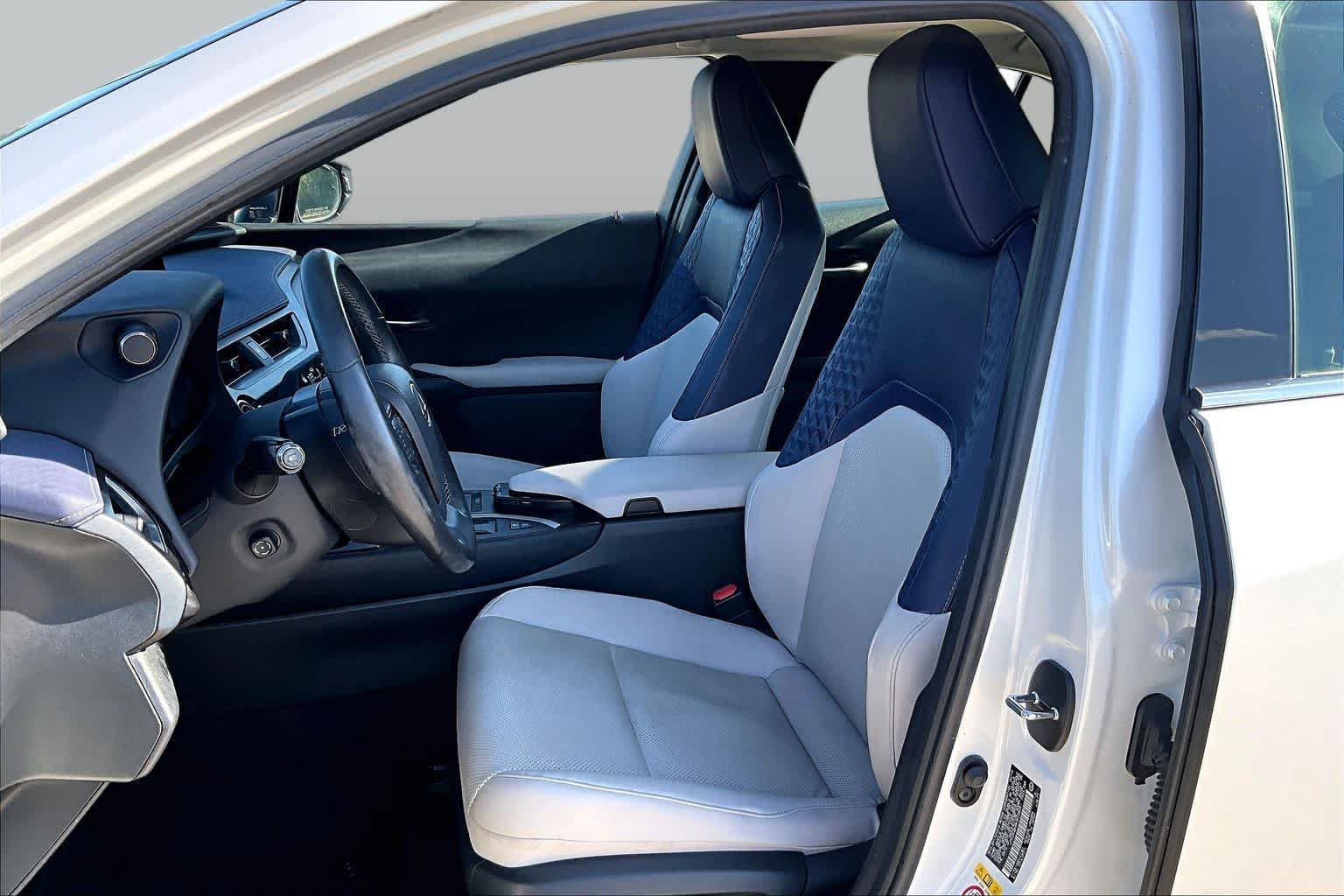 Used 2019 Eminent White Pearl Lexus Luxury image 8