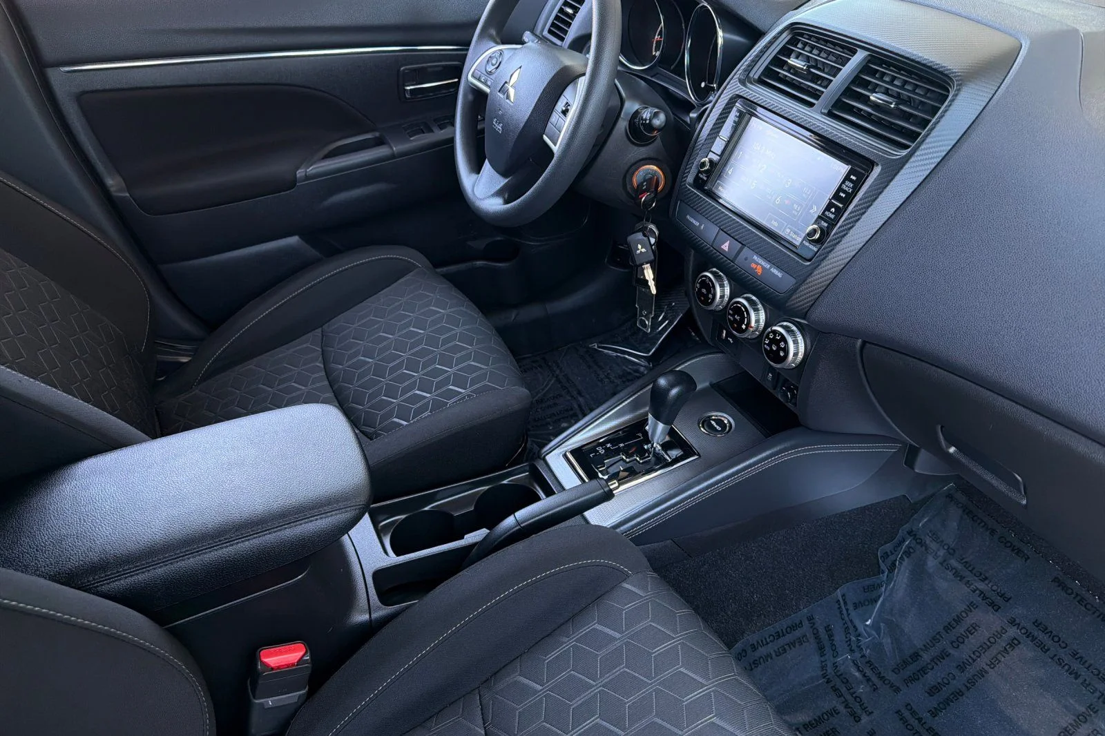 Used 2025 Black Mitsubishi 2.0 ES image 18