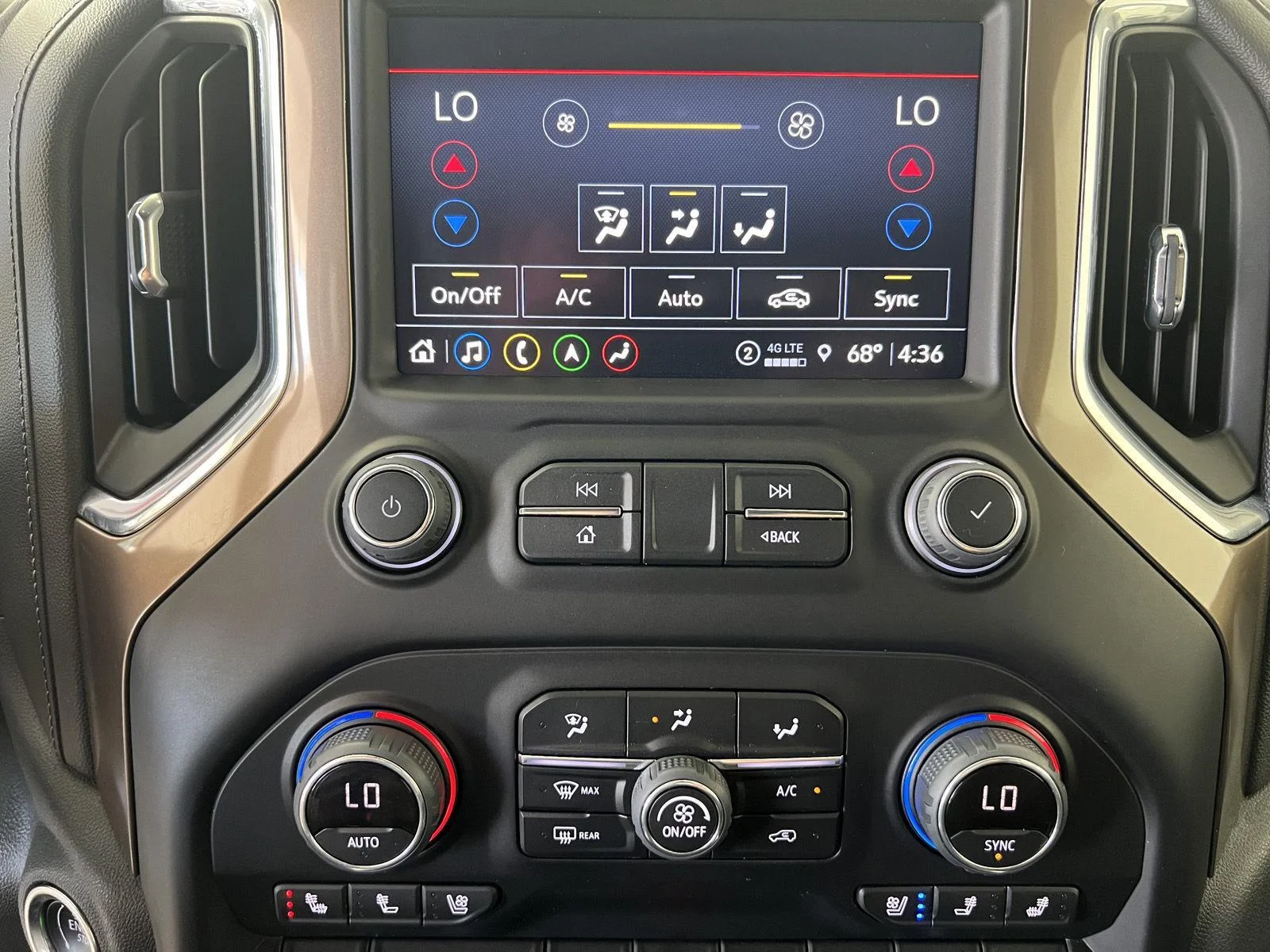 Used 2021 Pearl Chevrolet High Country image 17
