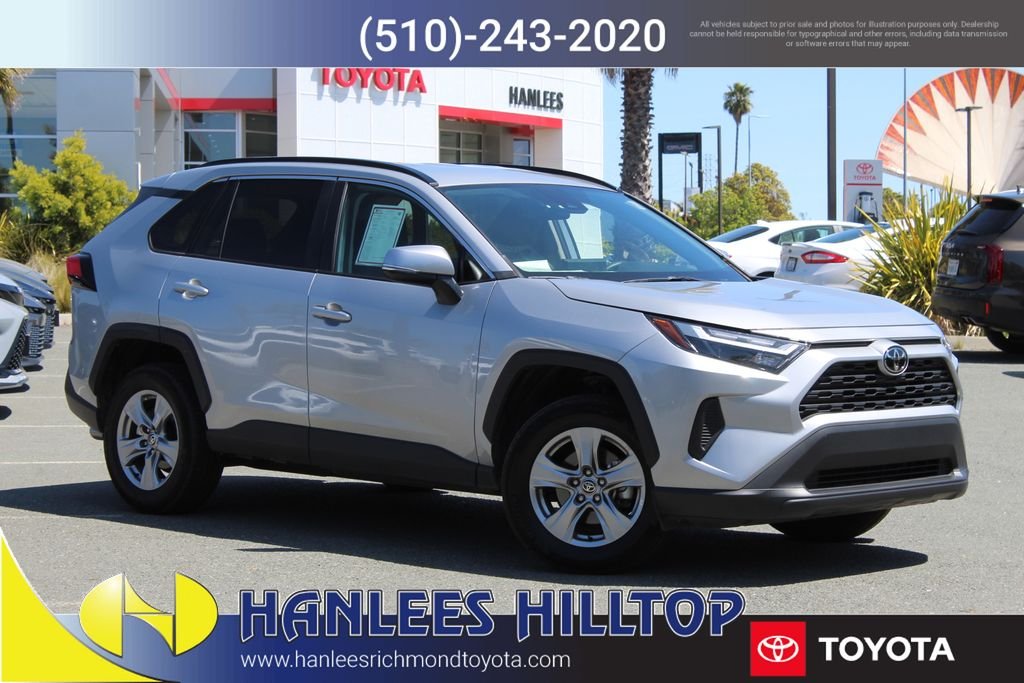 2025 Toyota RAV4 XLE AWD's photo