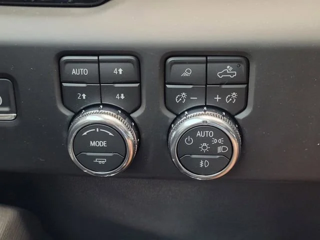 2026 GMC Sierra 2500HD AT4X - Photo 18