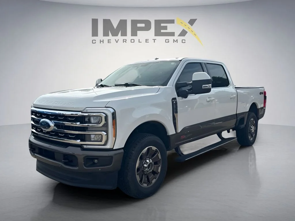 Used 2023  Ford King Ranch image 1