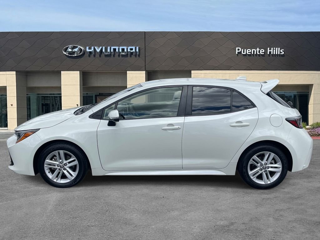 Used 2020 White Toyota SE image 3
