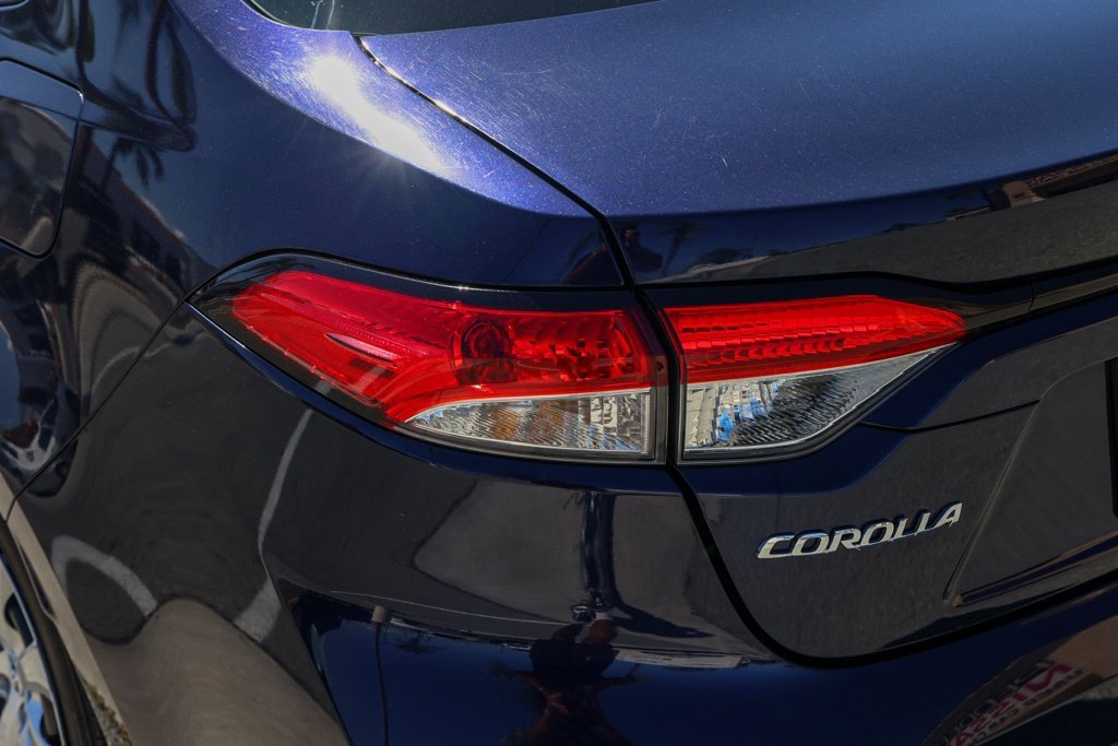 Used 2025  Toyota LE image 7