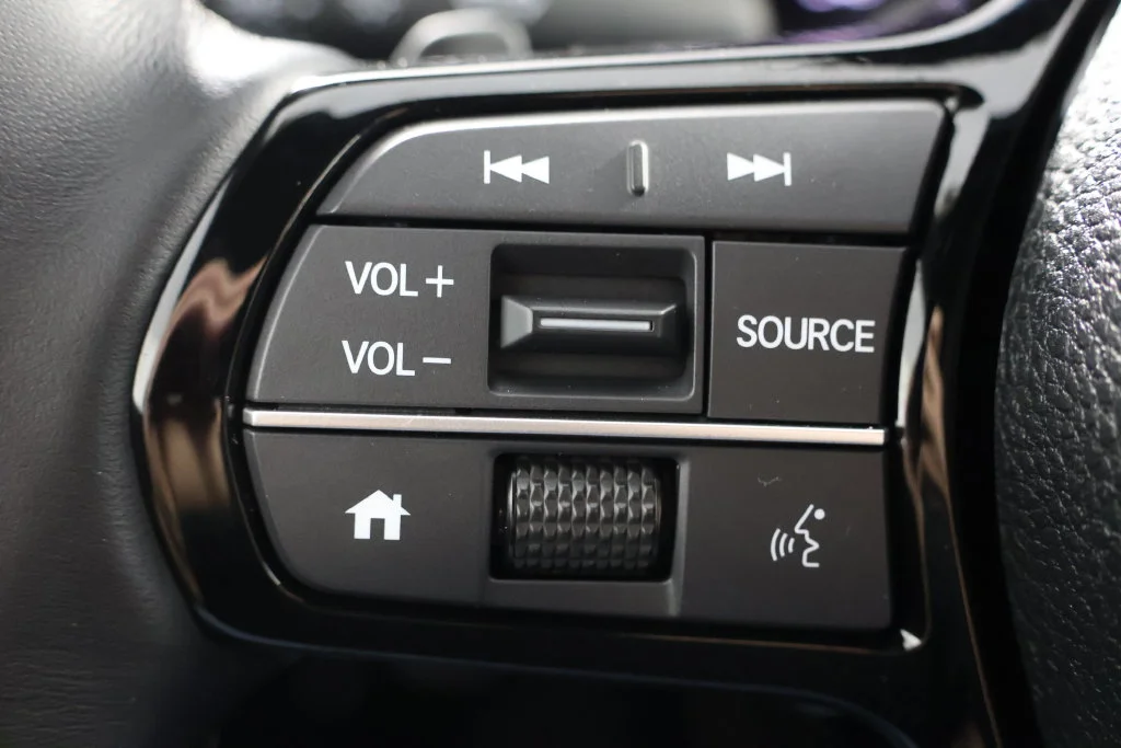 Certified Used 2025 Solar Silver Metallic Honda Sport image 11