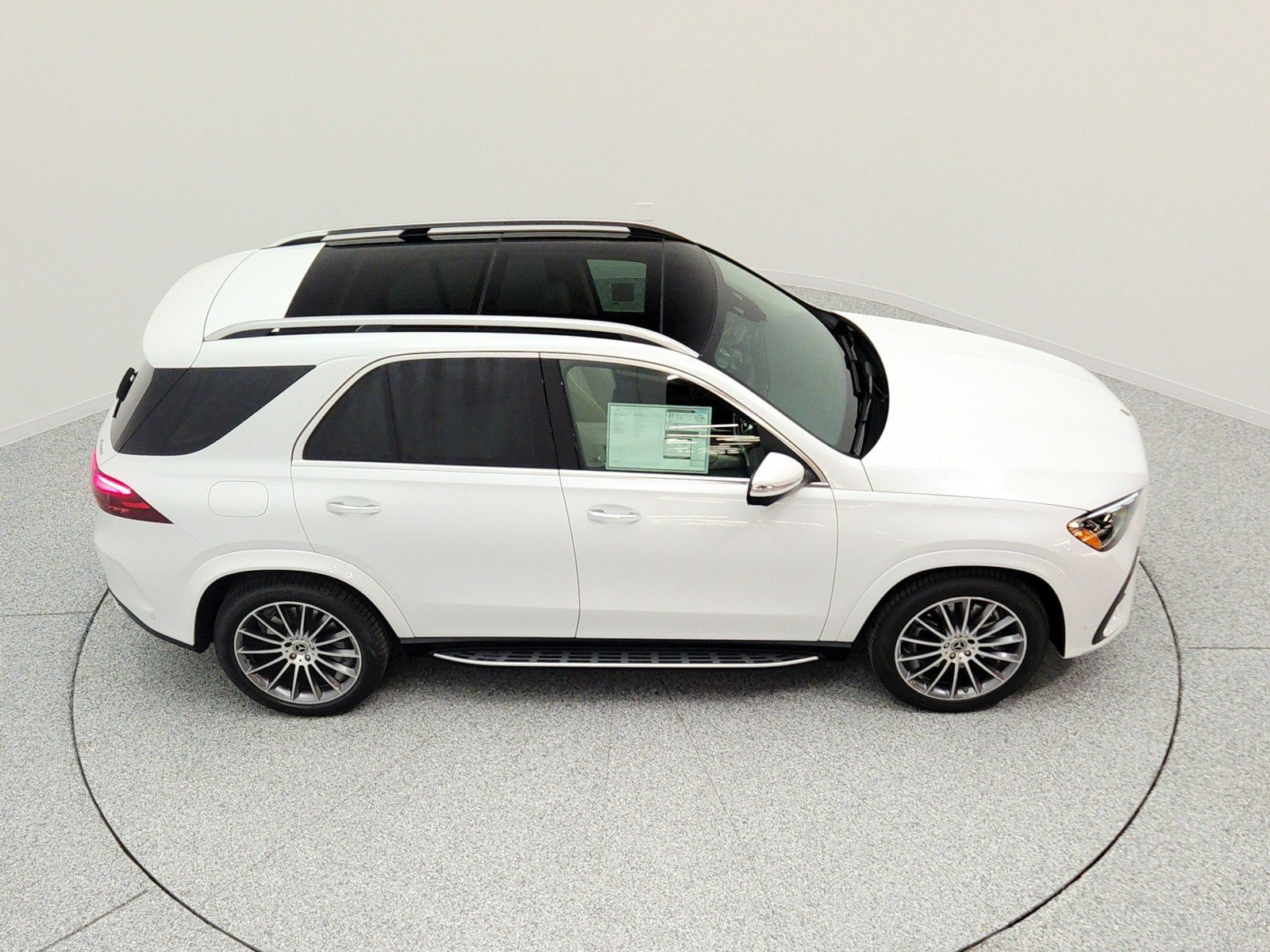 New 2026 MANUFAKTUR Moonlight White Metallic Mercedes-Benz GLE 450 4MATIC® SUV image 19