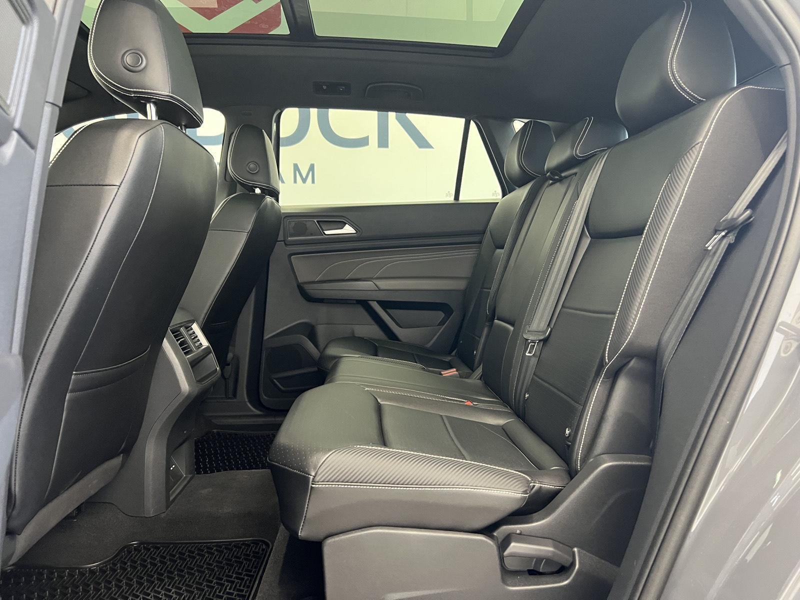 2022 Volkswagen Atlas Cross Sport SEL R-Line - Photo 27