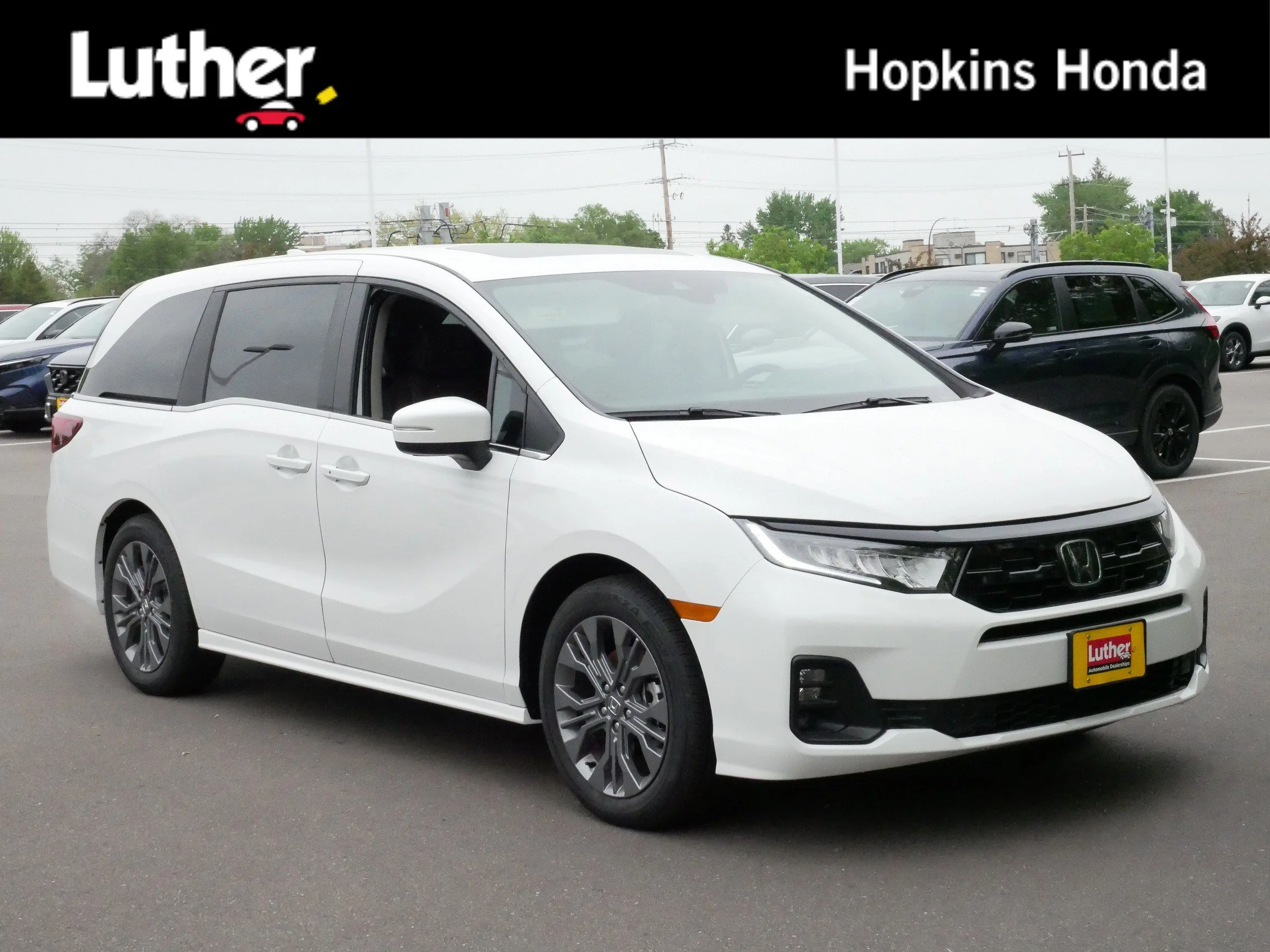 2026 Honda Odyssey Touring's photo