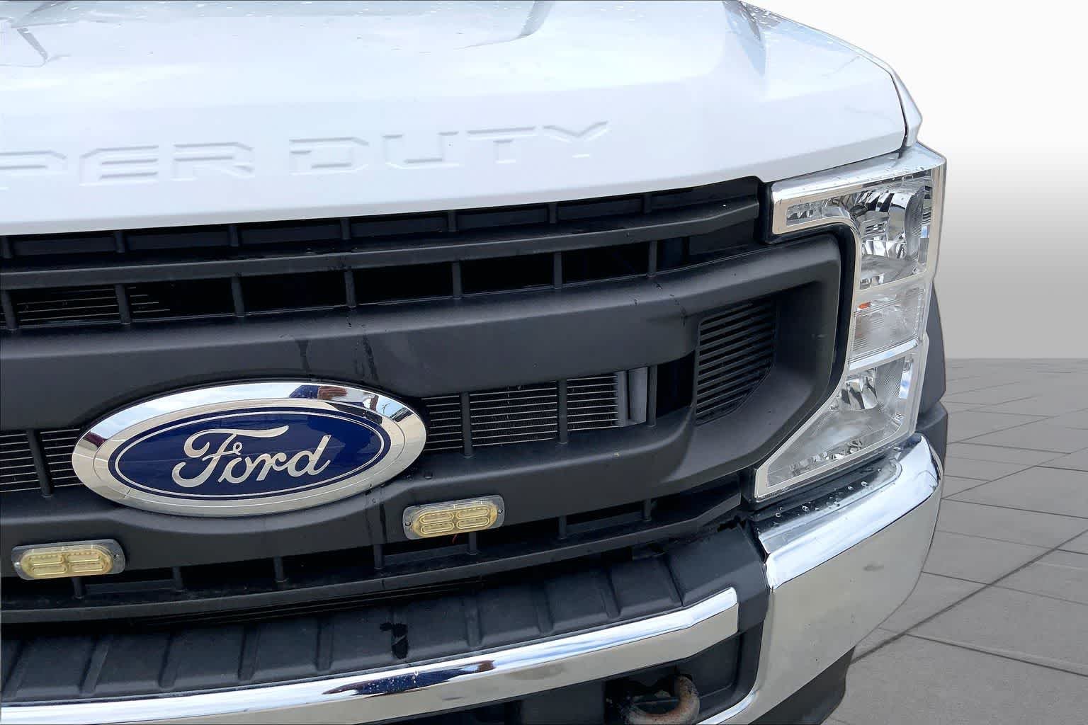Used 2021 Oxford White Ford XL image 28